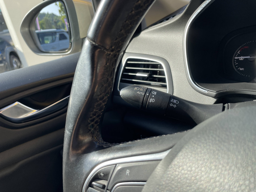 Acheter Renault Megane 4 Mégane IV Berline TCe 140 FAP Intens 5p occasion dans les concessions du Groupe Faurie