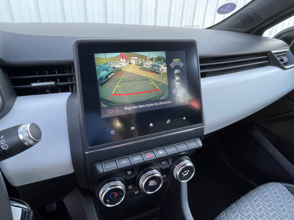 Acheter Renault Clio 5 Clio E-Tech 140 Limited 5p occasion dans les concessions du Groupe Faurie