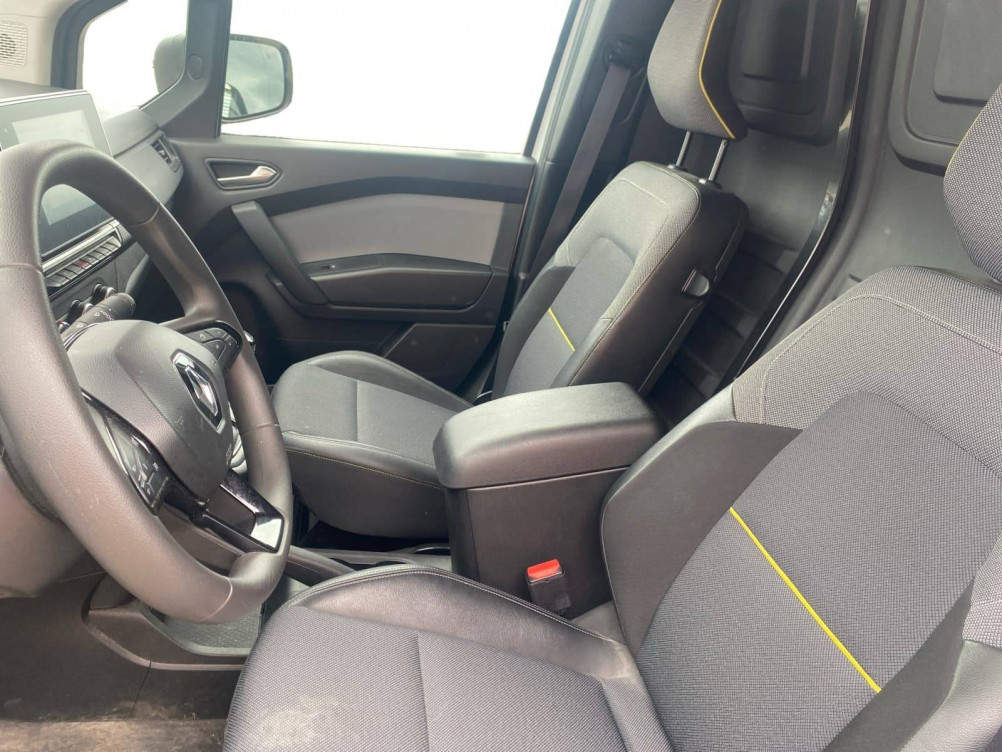 Acheter Renault Kangoo 3 KANGOO VAN TCE 130 EXTRA - 22 5p occasion dans les concessions du Groupe Faurie