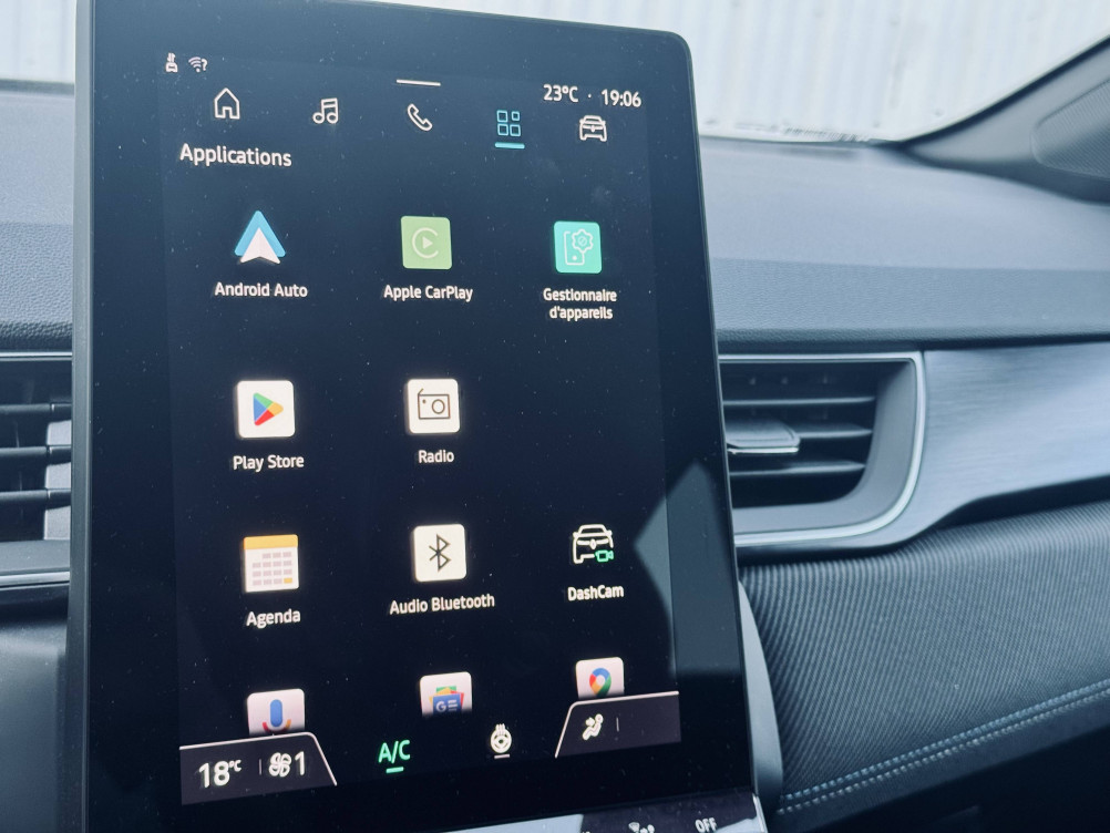 Acheter Renault Captur 2 Captur E-Tech full hybrid 145 ch esprit Alpine 5p occasion dans les concessions du Groupe Faurie