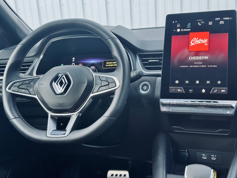 Acheter Renault Captur 2 Captur E-Tech full hybrid 145 ch esprit Alpine 5p occasion dans les concessions du Groupe Faurie