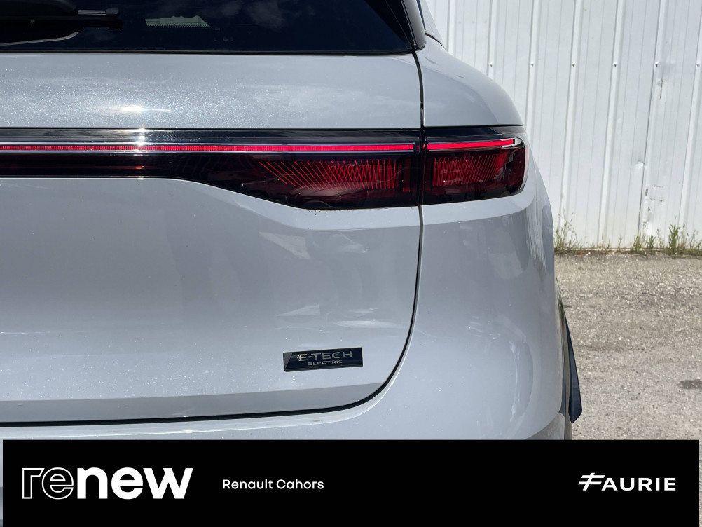 Acheter Renault Megane E-Tech Megane E-Tech EV60 220 ch super charge Iconic 5p occasion dans les concessions du Groupe Faurie