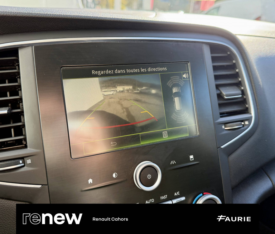 Acheter Renault Megane 4 Mégane IV Berline TCe 130 Energy EDC Limited 5p occasion dans les concessions du Groupe Faurie