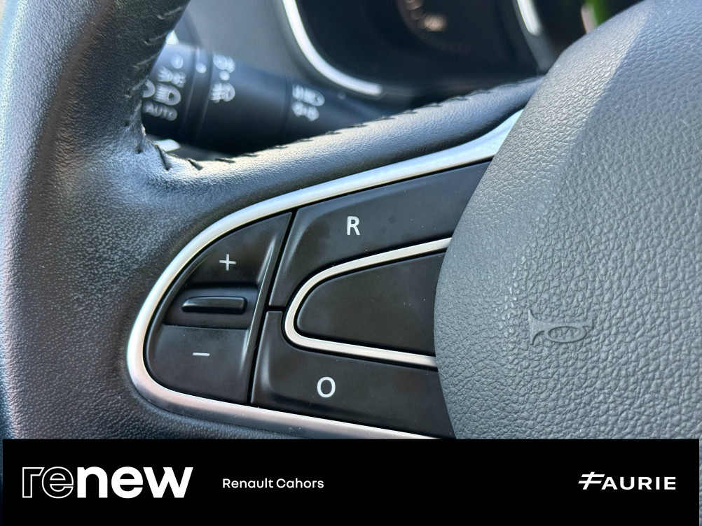 Acheter Renault Megane 4 Mégane IV Berline TCe 130 Energy EDC Limited 5p occasion dans les concessions du Groupe Faurie