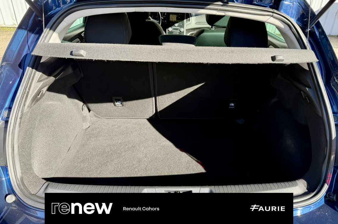 Acheter Renault Megane 4 Mégane IV Berline TCe 130 Energy EDC Limited 5p occasion dans les concessions du Groupe Faurie