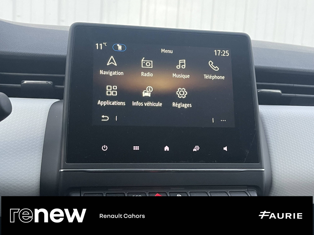 Acheter Renault Clio 5 Clio E-Tech full hybrid 145 Evolution 5p occasion dans les concessions du Groupe Faurie