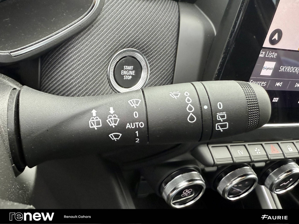 Acheter Renault Clio 5 Clio E-Tech full hybrid 145 ch GSR2 Esprit Alpine 5p occasion dans les concessions du Groupe Faurie