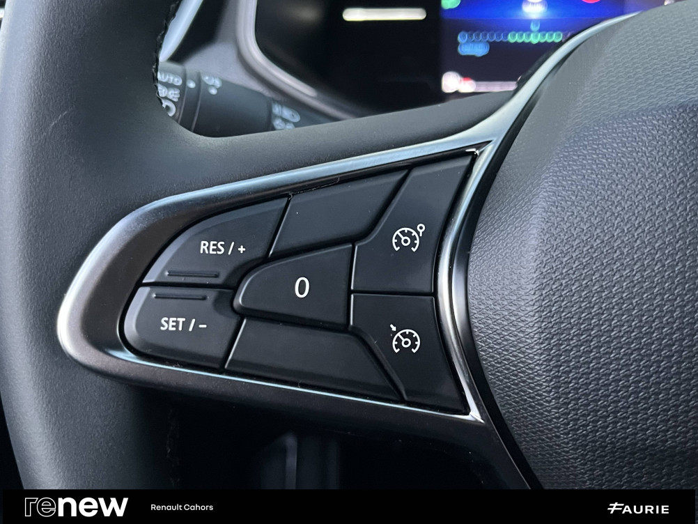 Acheter Renault Clio 5 Clio E-Tech full hybrid 145 ch GSR2 Techno 5p occasion dans les concessions du Groupe Faurie