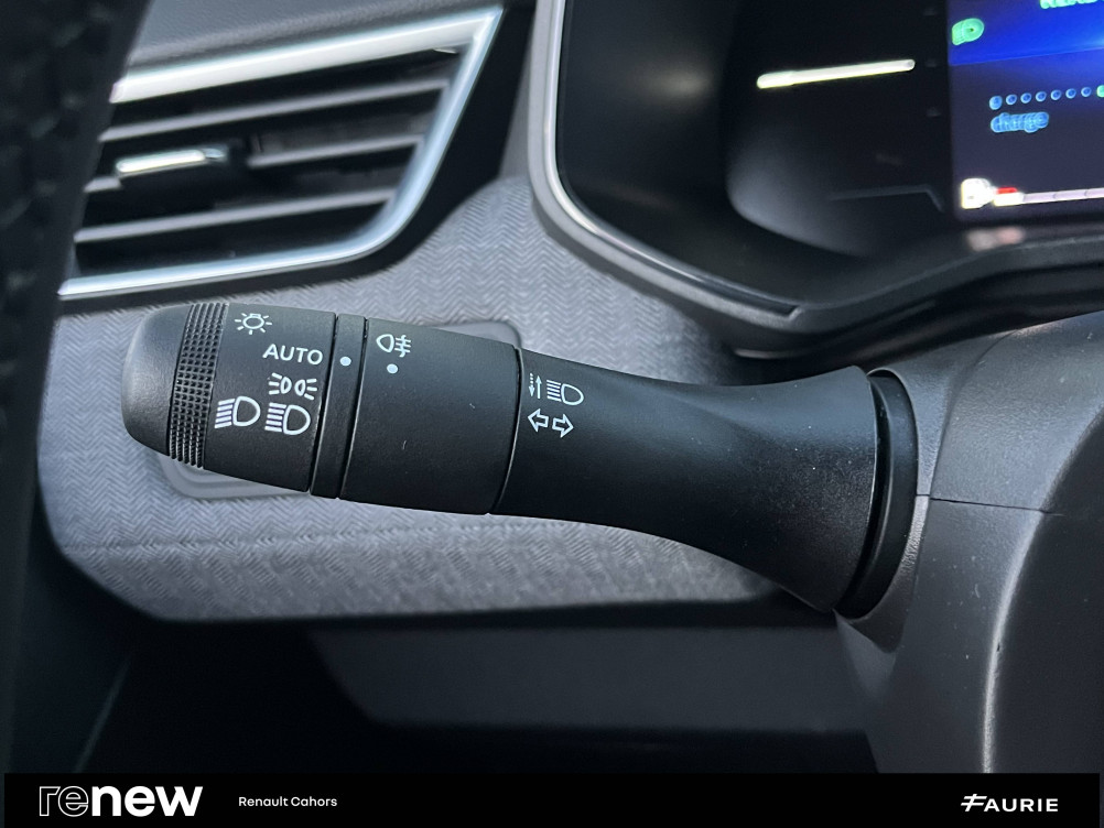 Acheter Renault Clio 5 Clio E-Tech full hybrid 145 ch GSR2 Techno 5p occasion dans les concessions du Groupe Faurie