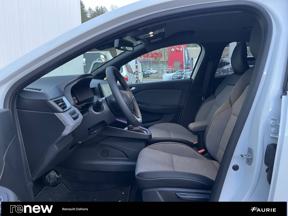 Acheter Renault Clio 5 Clio E-Tech full hybrid 145 ch GSR2 Techno 5p occasion dans les concessions du Groupe Faurie