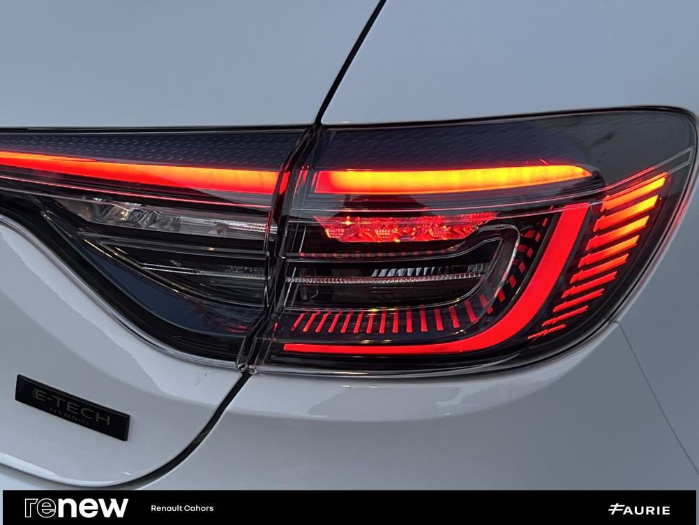 Acheter Renault Clio 5 Clio E-Tech full hybrid 145 ch GSR2 Techno 5p occasion dans les concessions du Groupe Faurie