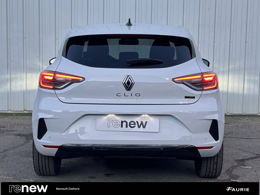 Acheter Renault Clio 5 Clio E-Tech full hybrid 145 ch GSR2 Techno 5p occasion dans les concessions du Groupe Faurie