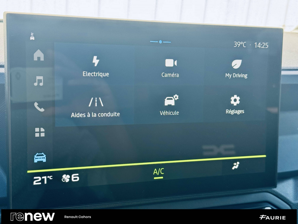 Acheter Dacia Duster Duster Hybrid 140 Journey 5p occasion dans les concessions du Groupe Faurie