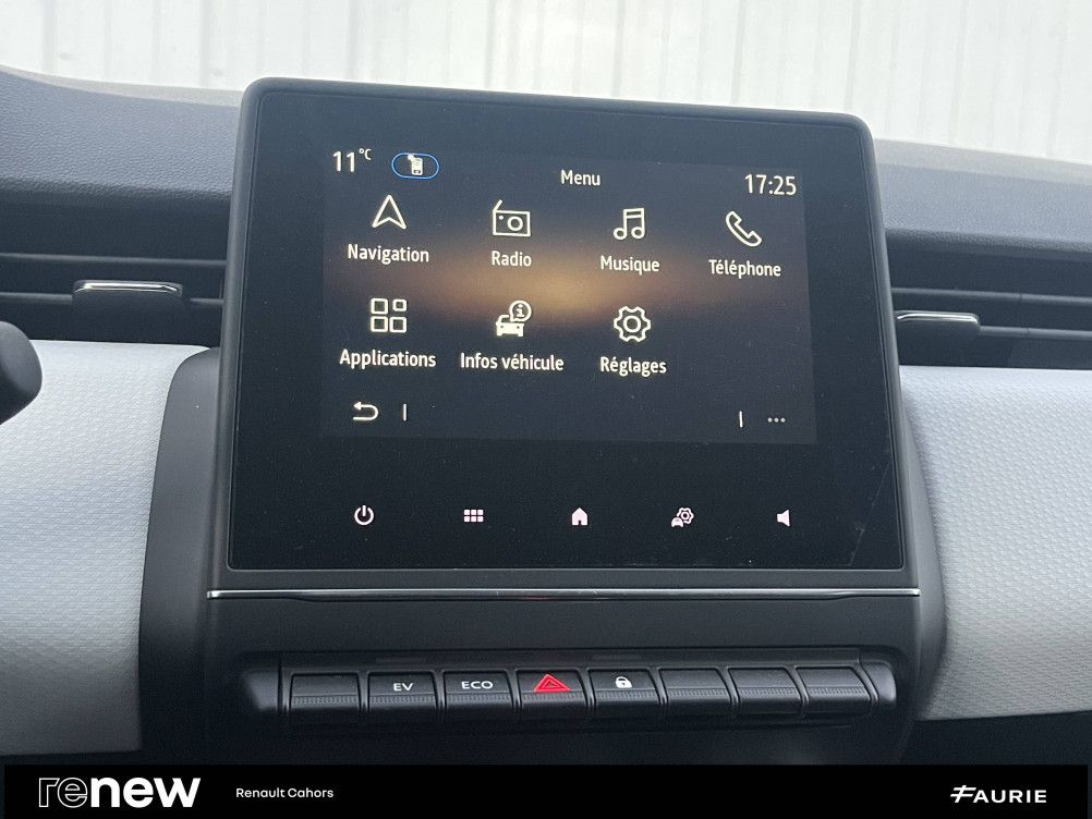 Acheter Renault Clio 5 Clio E-Tech full hybrid 145 Evolution 5p occasion dans les concessions du Groupe Faurie