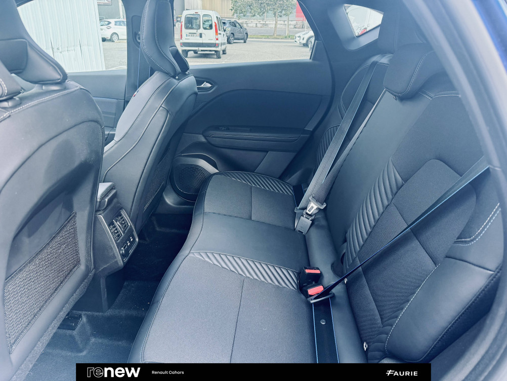Acheter Renault Captur 2 Captur E-Tech full hybrid 145 ch esprit Alpine 5p occasion dans les concessions du Groupe Faurie