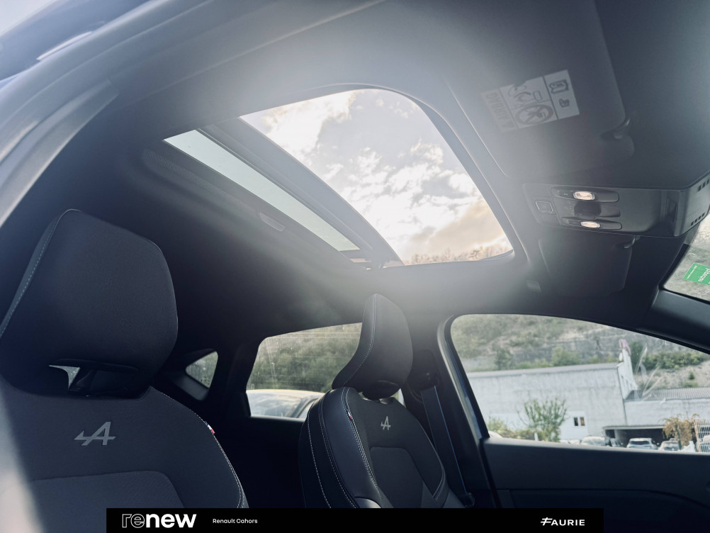 Acheter Renault Captur 2 Captur E-Tech full hybrid 145 ch esprit Alpine 5p occasion dans les concessions du Groupe Faurie