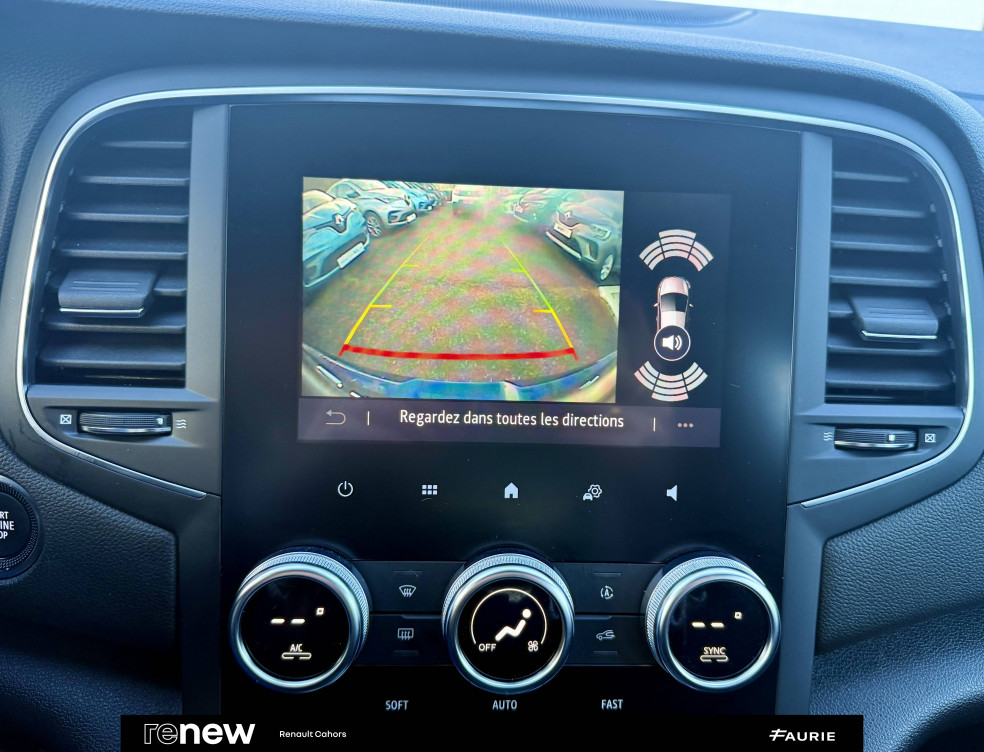 Acheter Renault Megane 4 Mégane IV Berline TCe 115 FAP Zen 5p occasion dans les concessions du Groupe Faurie