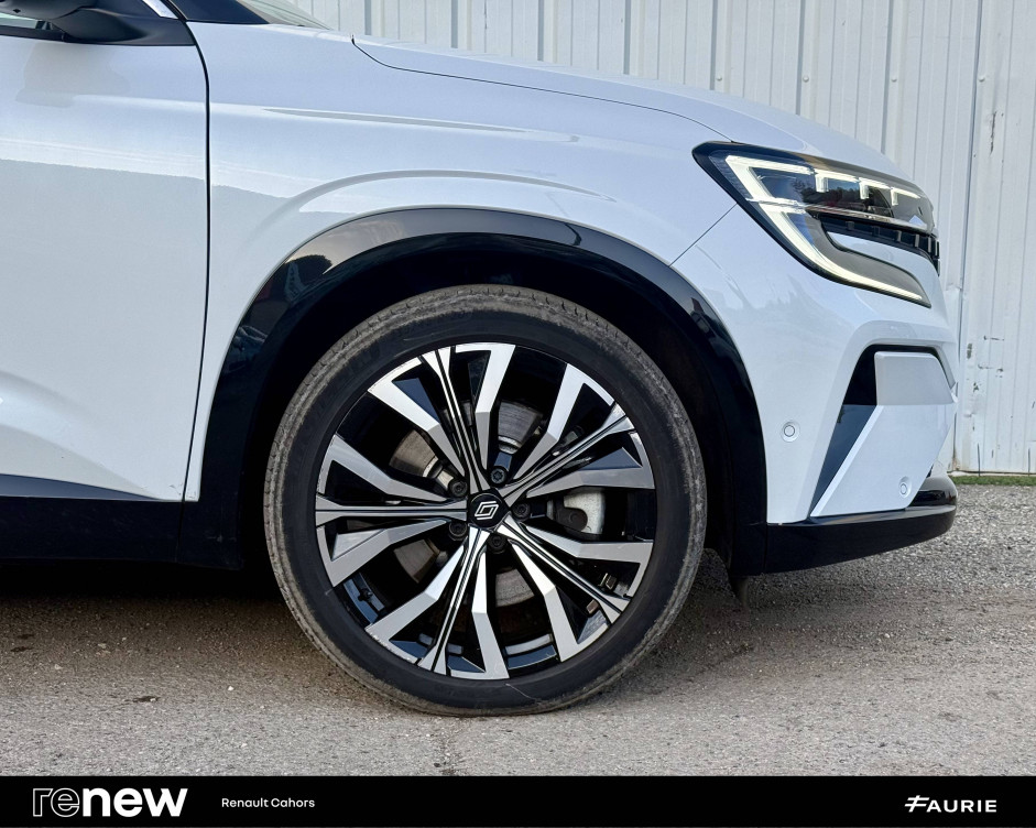 Acheter Renault Austral Austral E-Tech hybrid 200 Iconic 5p occasion dans les concessions du Groupe Faurie