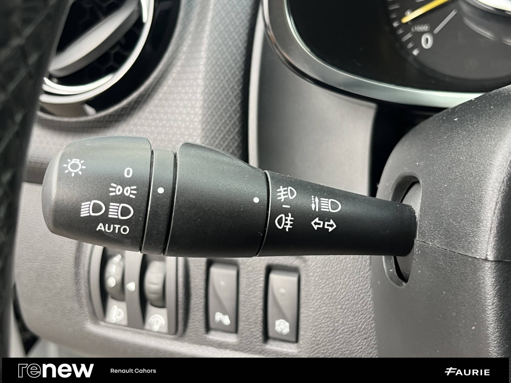 Acheter Renault Clio 4 Clio Estate IV TCe 90 Energy Intens 5p occasion dans les concessions du Groupe Faurie