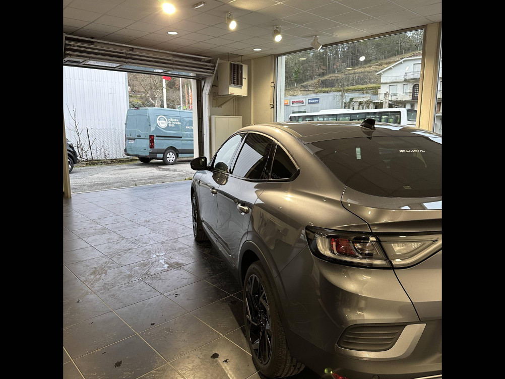 Acheter Renault Arkana Arkana E-Tech full hybrid 145 GSR2 esprit Alpine 5p neuf dans les concessions du Groupe Faurie