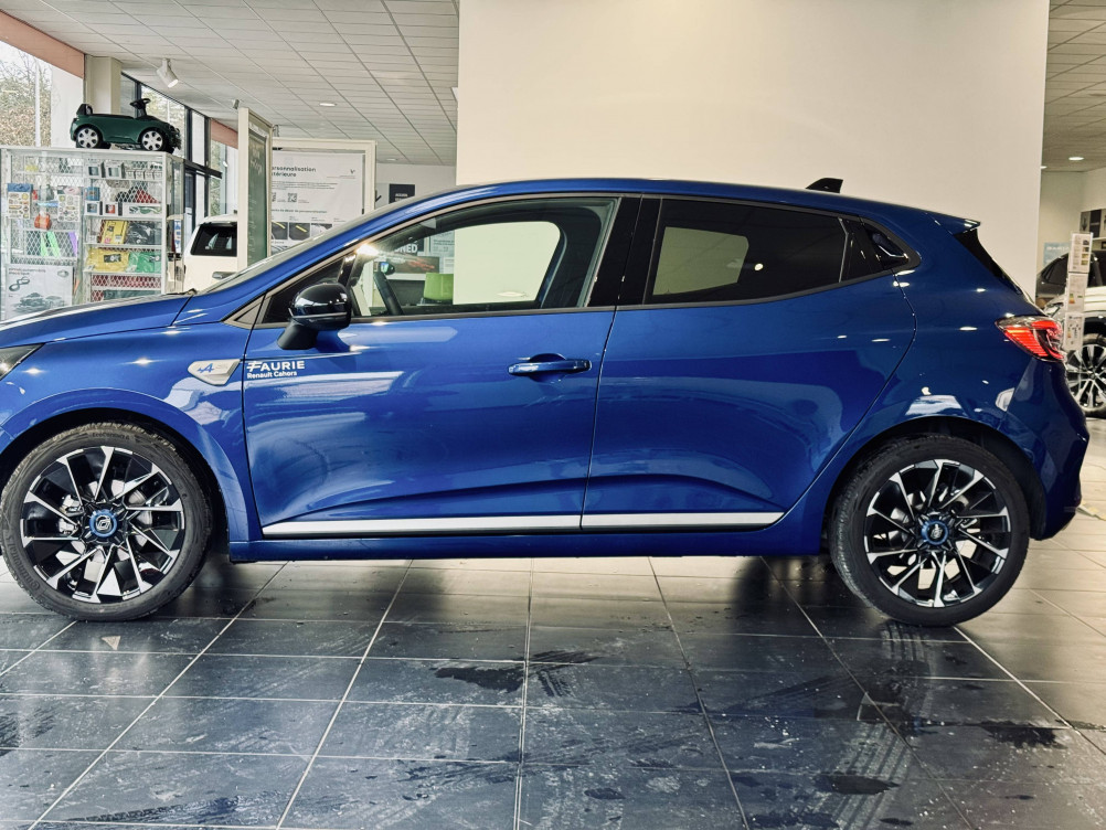 Acheter Renault Clio 5 Clio TCe 90 ch GSR2 Esprit Alpine 5p neuf dans les concessions du Groupe Faurie