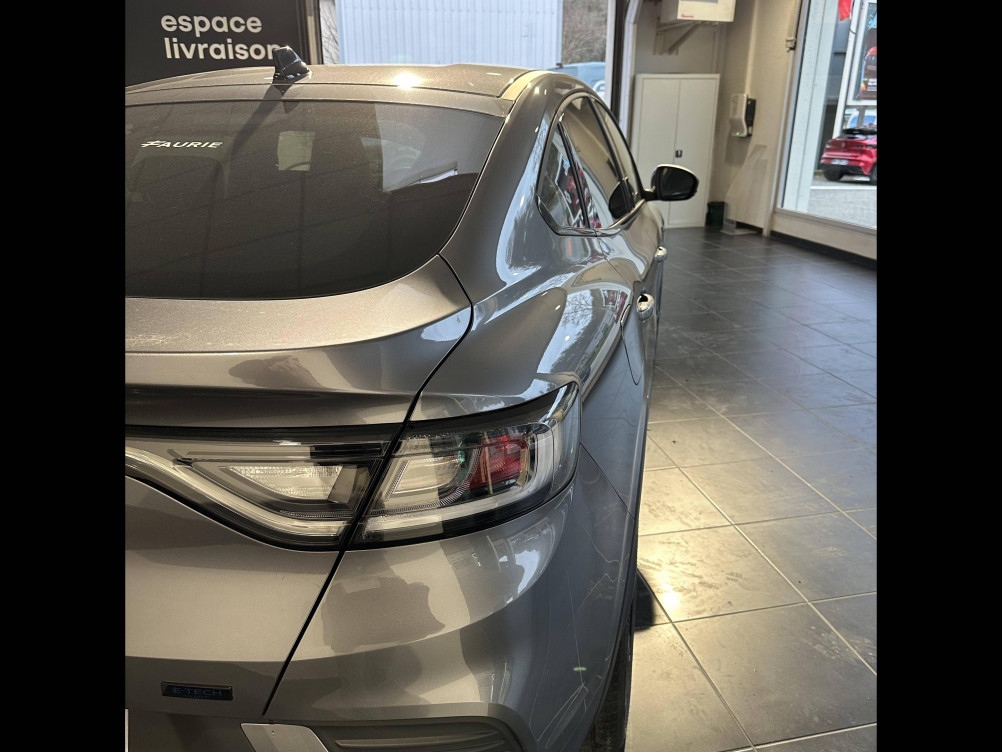 Acheter Renault Arkana Arkana E-Tech full hybrid 145 GSR2 esprit Alpine 5p neuf dans les concessions du Groupe Faurie