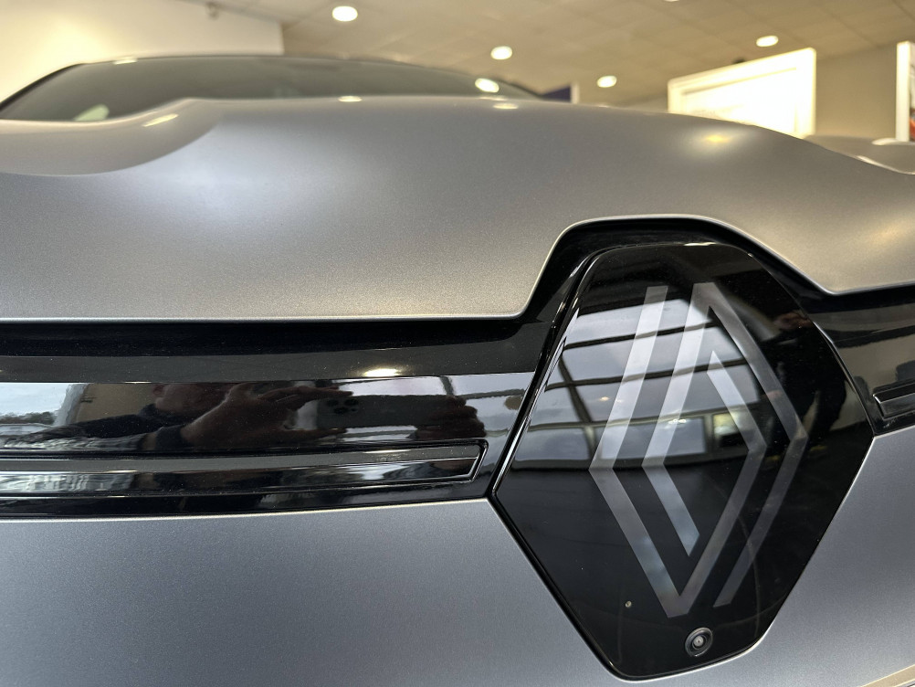 Acheter Renault Megane E-Tech Megane E-Tech 220 ch autonomie confort esprit Alpine 5p neuf dans les concessions du Groupe Faurie