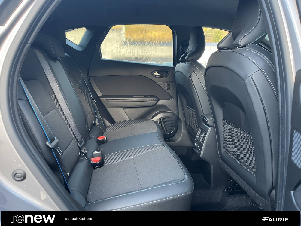 Acheter Renault Captur 2 Captur E-Tech full hybrid 160 ch esprit Alpine 5p occasion dans les concessions du Groupe Faurie