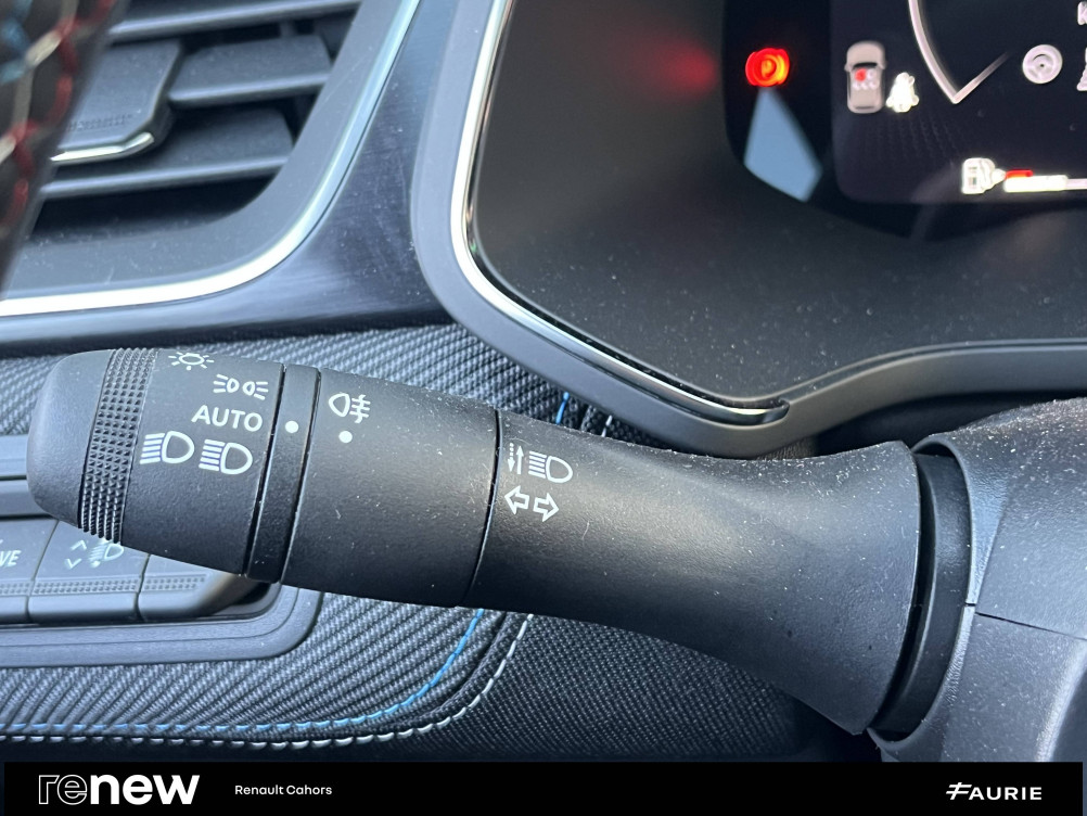 Acheter Renault Captur 2 Captur E-Tech full hybrid 160 ch esprit Alpine 5p occasion dans les concessions du Groupe Faurie