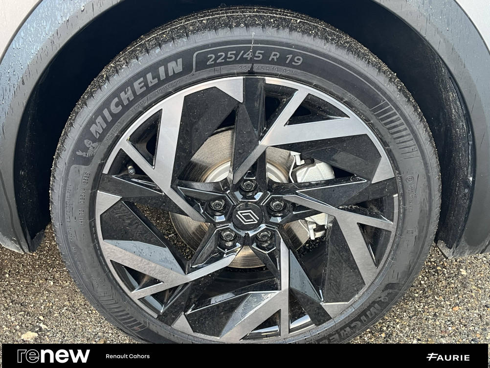 Acheter Renault Captur 2 Captur E-Tech full hybrid 160 ch esprit Alpine 5p occasion dans les concessions du Groupe Faurie