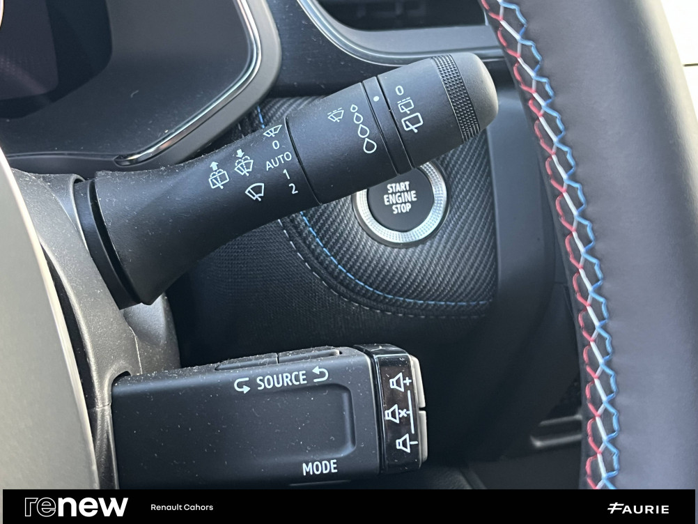 Acheter Renault Captur 2 Captur E-Tech full hybrid 160 ch esprit Alpine 5p occasion dans les concessions du Groupe Faurie