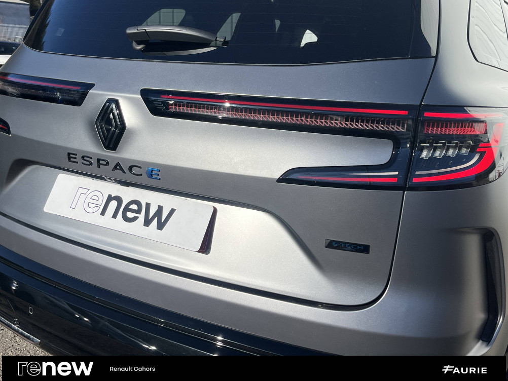 Acheter Renault Espace 6 Espace E-Tech full hybrid 200 GSR2 esprit Alpine 5p occasion dans les concessions du Groupe Faurie