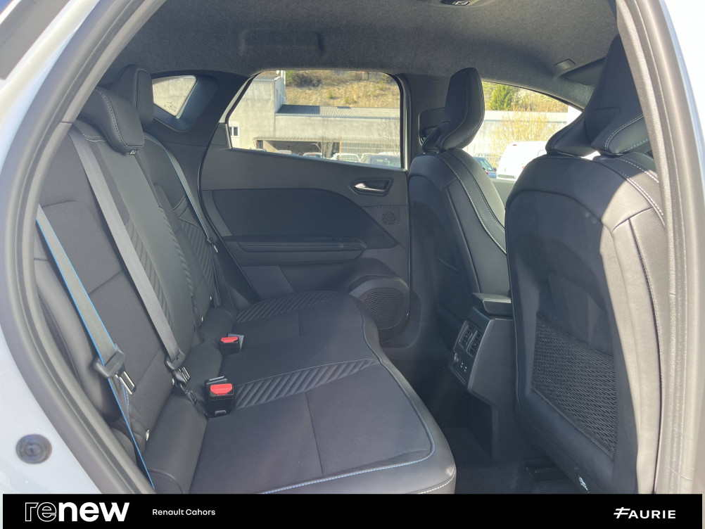Acheter Renault Captur 2 Captur E-Tech full hybrid 145 ch esprit Alpine 5p occasion dans les concessions du Groupe Faurie