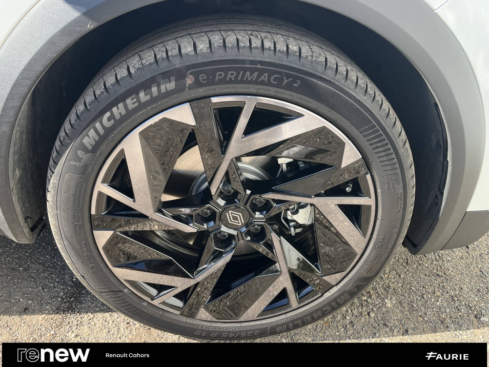 Acheter Renault Captur 2 Captur E-Tech full hybrid 145 ch esprit Alpine 5p occasion dans les concessions du Groupe Faurie