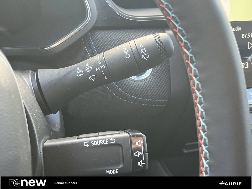 Acheter Renault Captur 2 Captur E-Tech full hybrid 145 ch esprit Alpine 5p occasion dans les concessions du Groupe Faurie