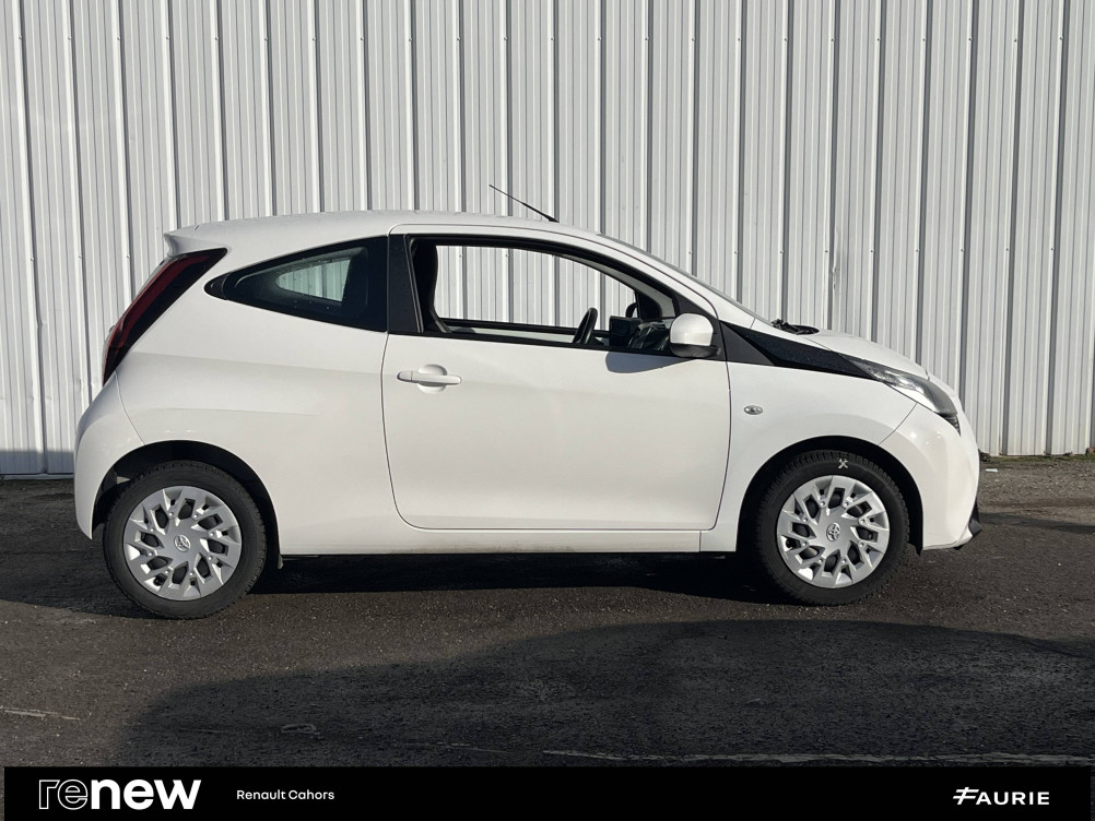 Acheter Toyota Aygo Aygo 1.0 VVT-i x-play 3p occasion dans les concessions du Groupe Faurie