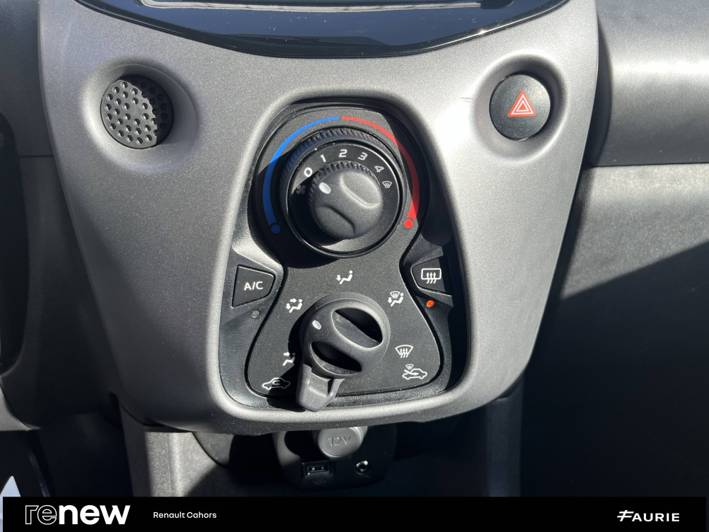 Acheter Toyota Aygo Aygo 1.0 VVT-i x-play 3p occasion dans les concessions du Groupe Faurie
