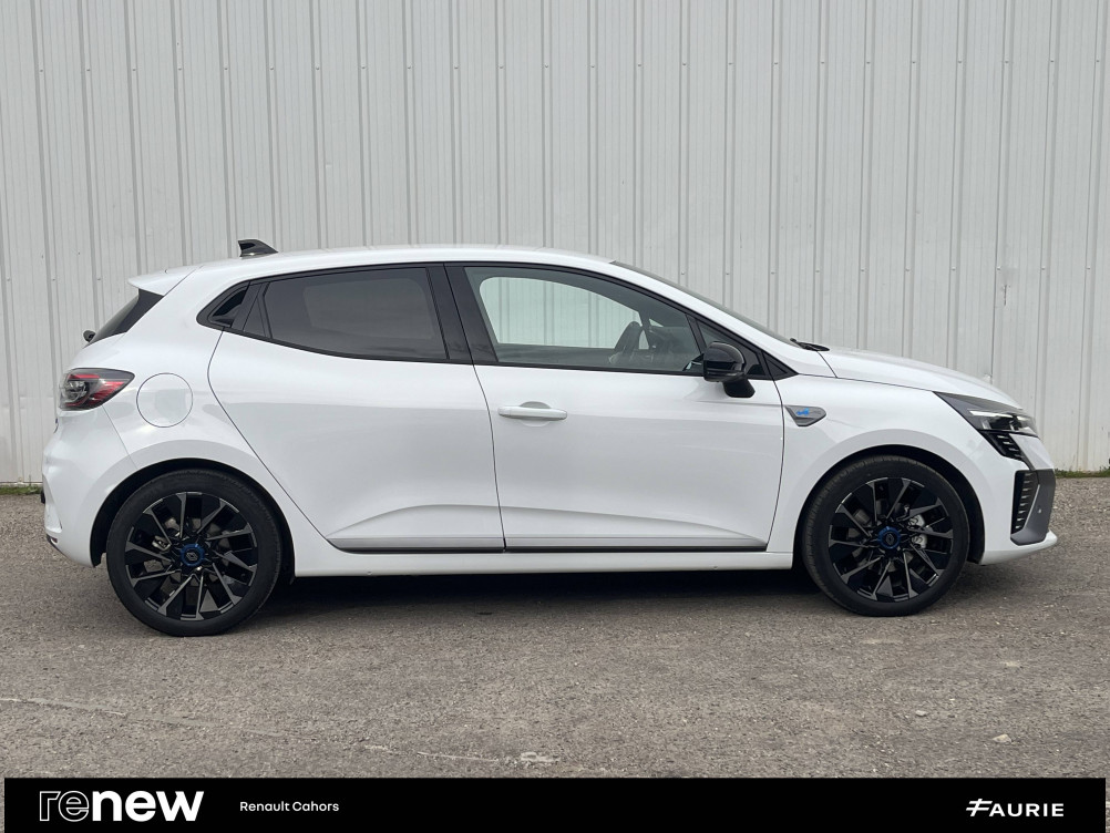 Acheter Renault Clio 5 Clio E-Tech full hybrid 145 ch GSR2 Esprit Alpine 5p occasion dans les concessions du Groupe Faurie