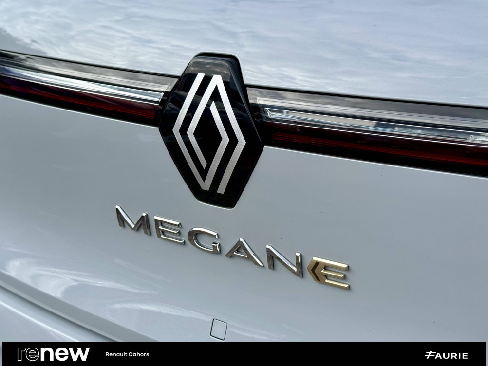 Acheter Renault Megane E-Tech Megane E-Tech EV40 130ch standard charge Equilibre 5p occasion dans les concessions du Groupe Faurie