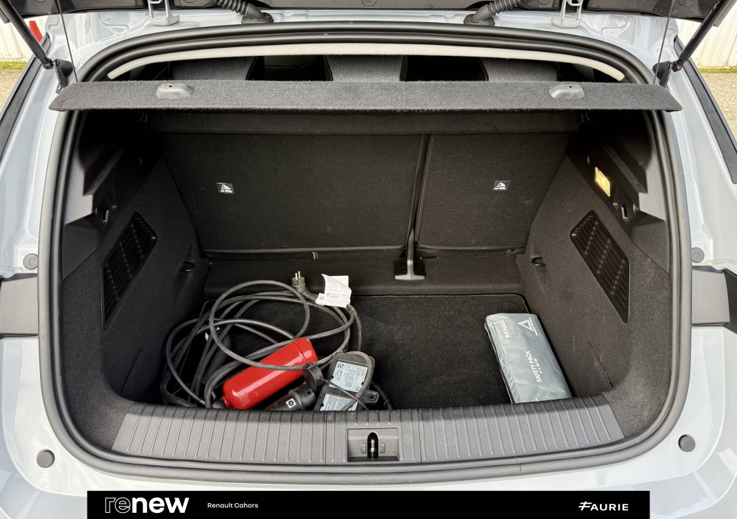 Acheter Renault Megane E-Tech Megane E-Tech EV40 130ch standard charge Equilibre 5p occasion dans les concessions du Groupe Faurie