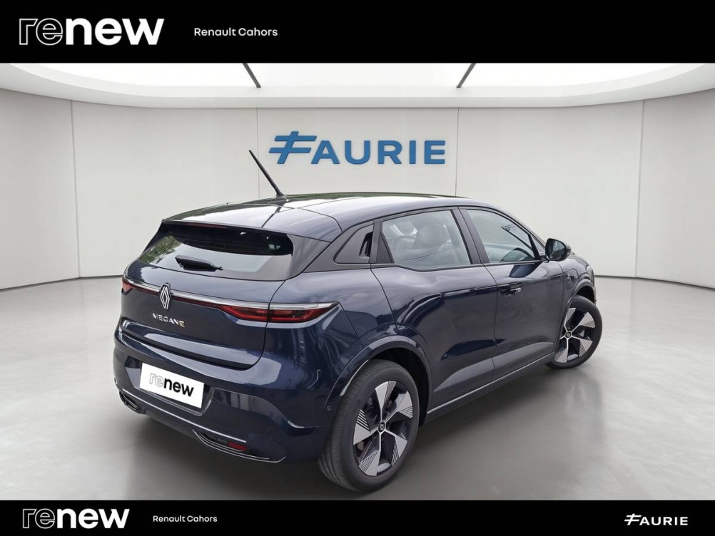 Acheter Renault Megane E-Tech Megane E-Tech EV40 130ch standard charge Equilibre 5p occasion dans les concessions du Groupe Faurie