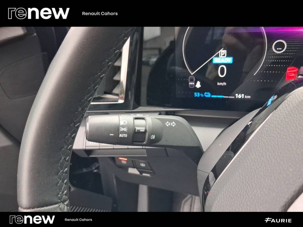Acheter Renault Megane E-Tech Megane E-Tech EV40 130ch standard charge Equilibre 5p occasion dans les concessions du Groupe Faurie