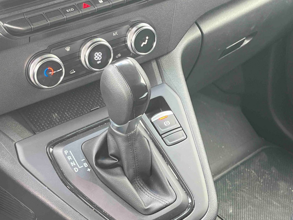 Acheter Renault Kangoo Electrique KANGOO VAN E-TECH EL FG TOLE L1 AC11 GSR2 ADVANCE 4p neuf dans les concessions du Groupe Faurie