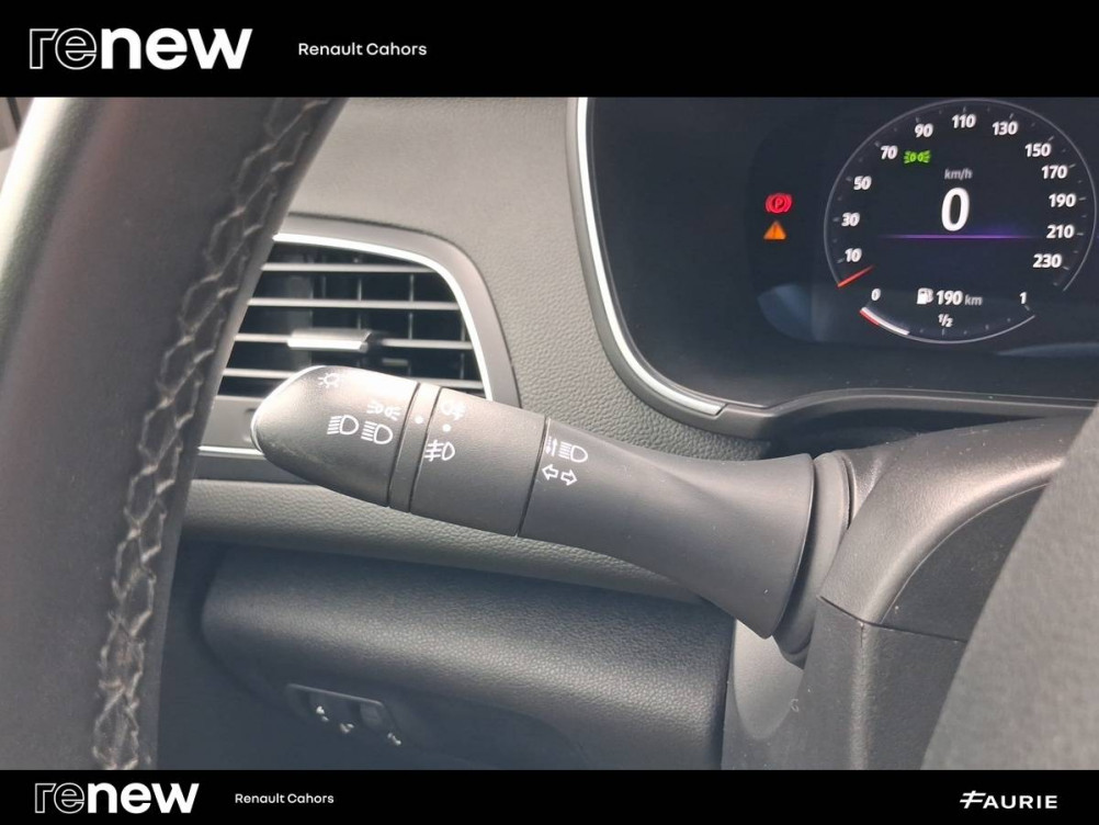 Acheter Renault Megane 4 Megane IV Berline TCe 140 EDC Techno 5p occasion dans les concessions du Groupe Faurie