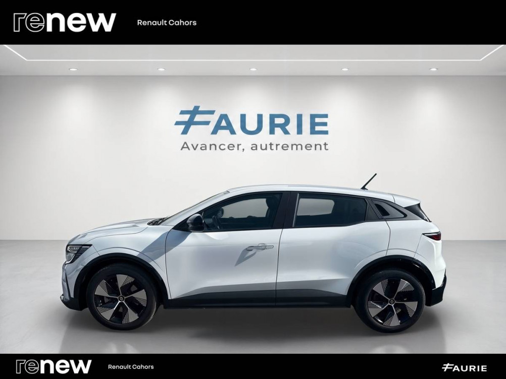 Acheter Renault Megane E-Tech Megane E-Tech EV40 130ch standard charge Equilibre 5p occasion dans les concessions du Groupe Faurie