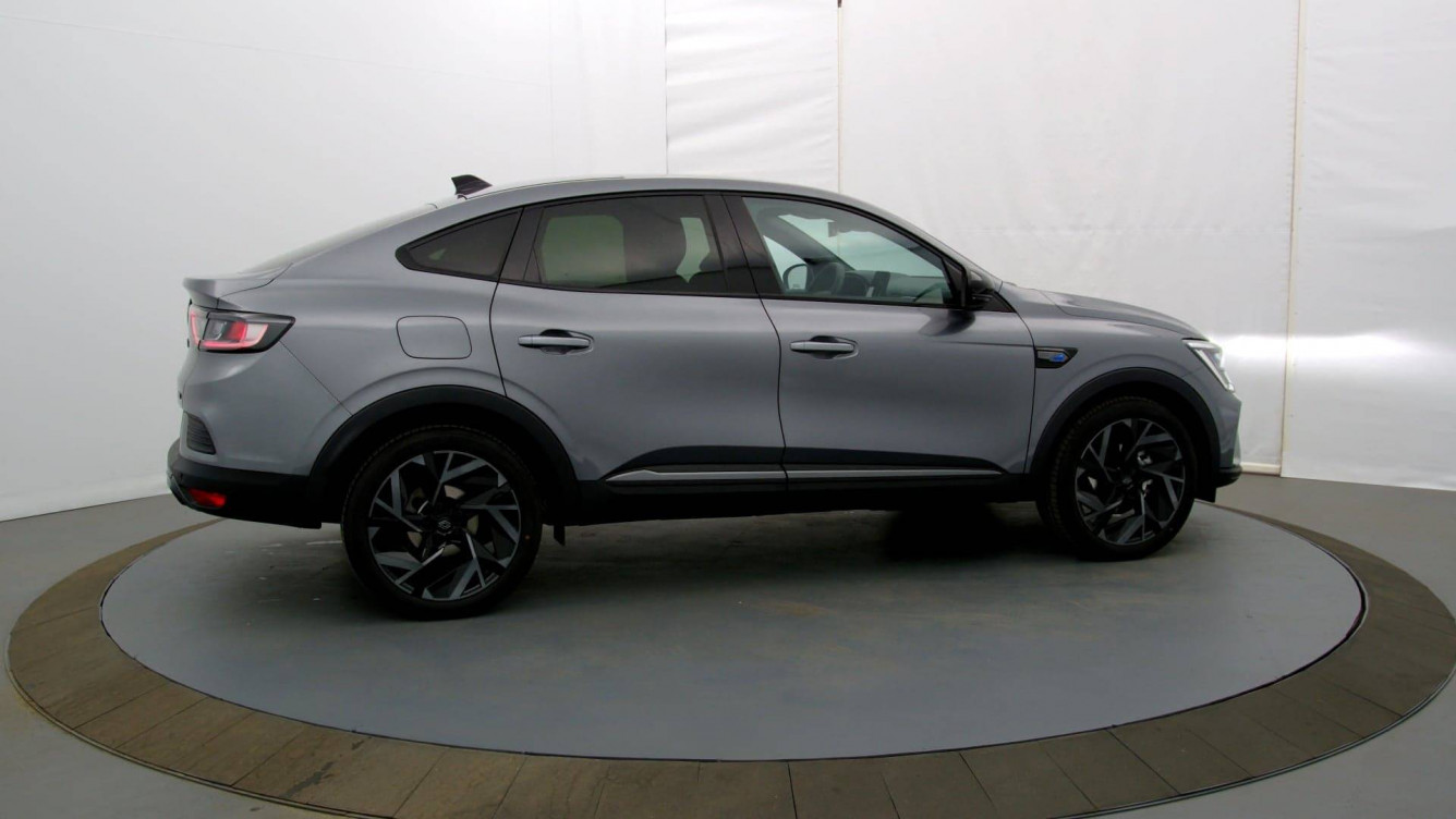 Acheter Renault Arkana Arkana E-Tech full hybrid 145 GSR2 esprit Alpine 5p occasion dans les concessions du Groupe Faurie