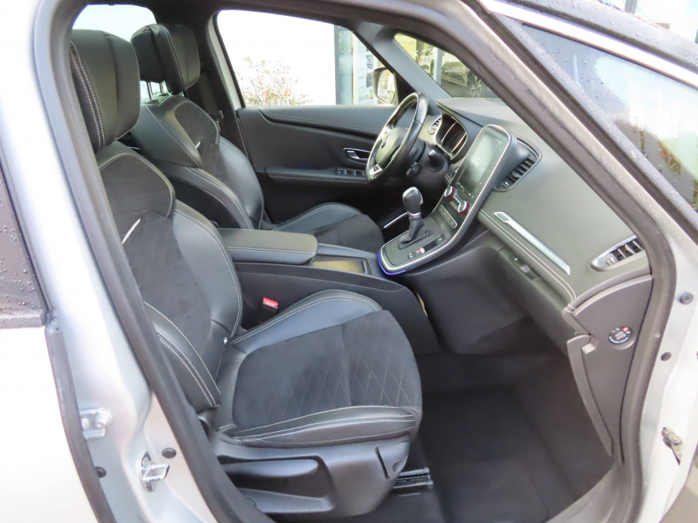 Acheter Renault Scenic 4 Scenic TCe 140 FAP EDC SL Black Edition 5p occasion dans les concessions du Groupe Faurie
