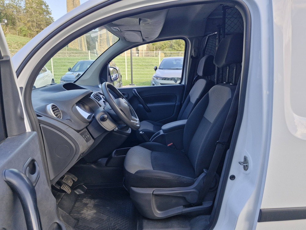 Acheter Renault Kangoo Express 2 KANGOO EXPRESS BLUE DCI 115 EXTRA R-LINK 5p occasion dans les concessions du Groupe Faurie