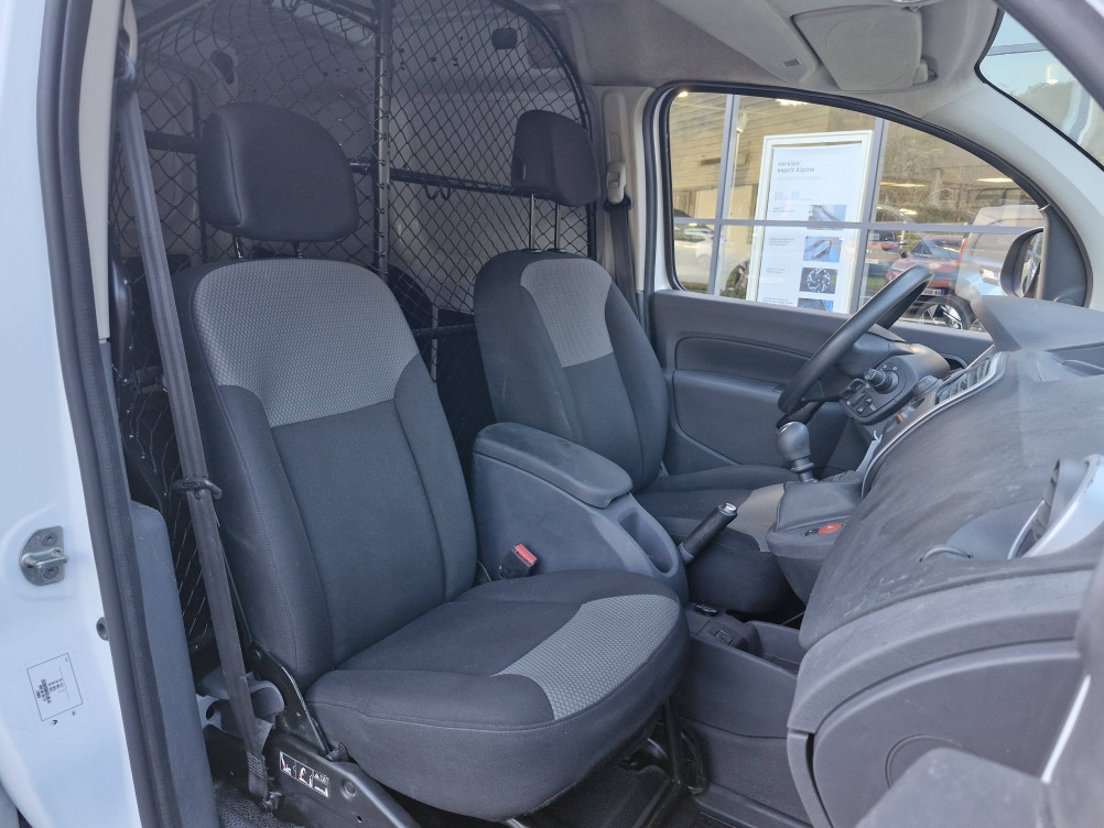 Acheter Renault Kangoo Express 2 KANGOO EXPRESS BLUE DCI 115 EXTRA R-LINK 5p occasion dans les concessions du Groupe Faurie