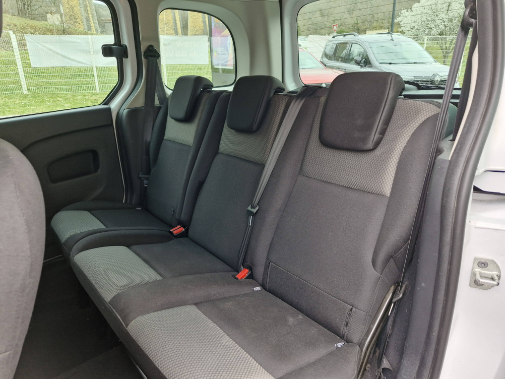 Acheter Renault Kangoo 2 Kangoo Blue dCi 95 Business 5p occasion dans les concessions du Groupe Faurie